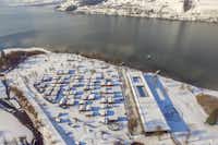 Camping Seefeld Park Sarnen  -  Campingplatz am See aus der Vogelperspektive im Winter