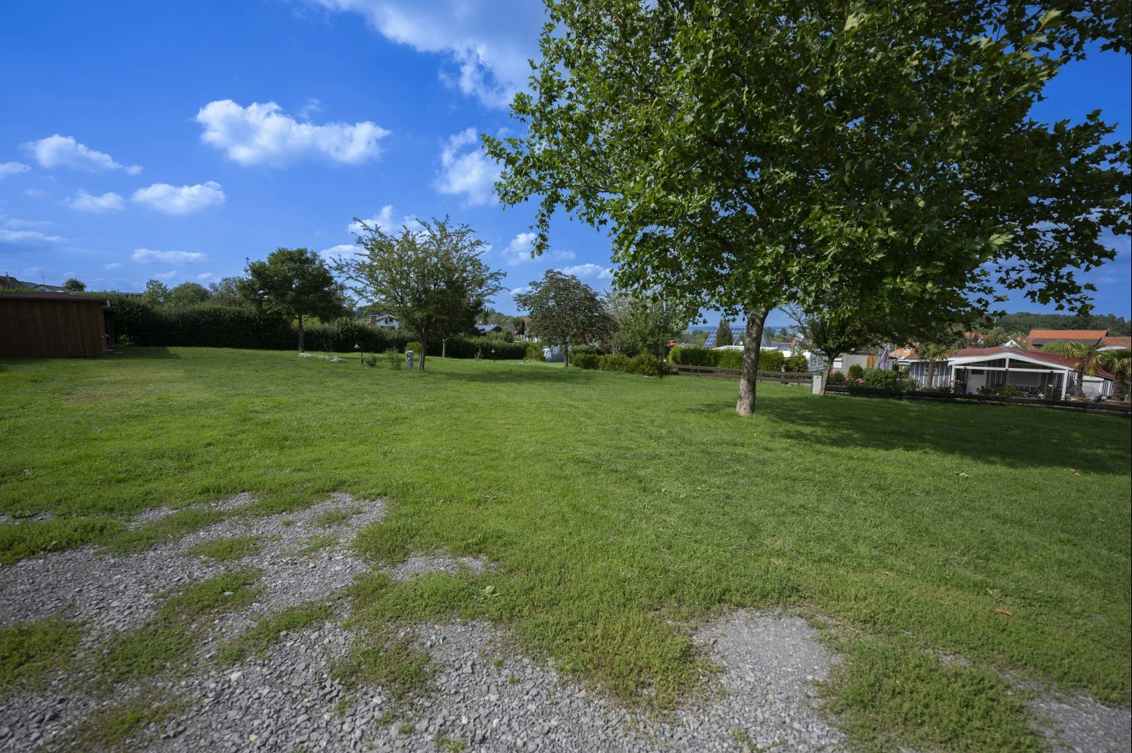 Camping Seewiese GmbH & Co. KG - Standplatzwiese auf dem Campingplatz