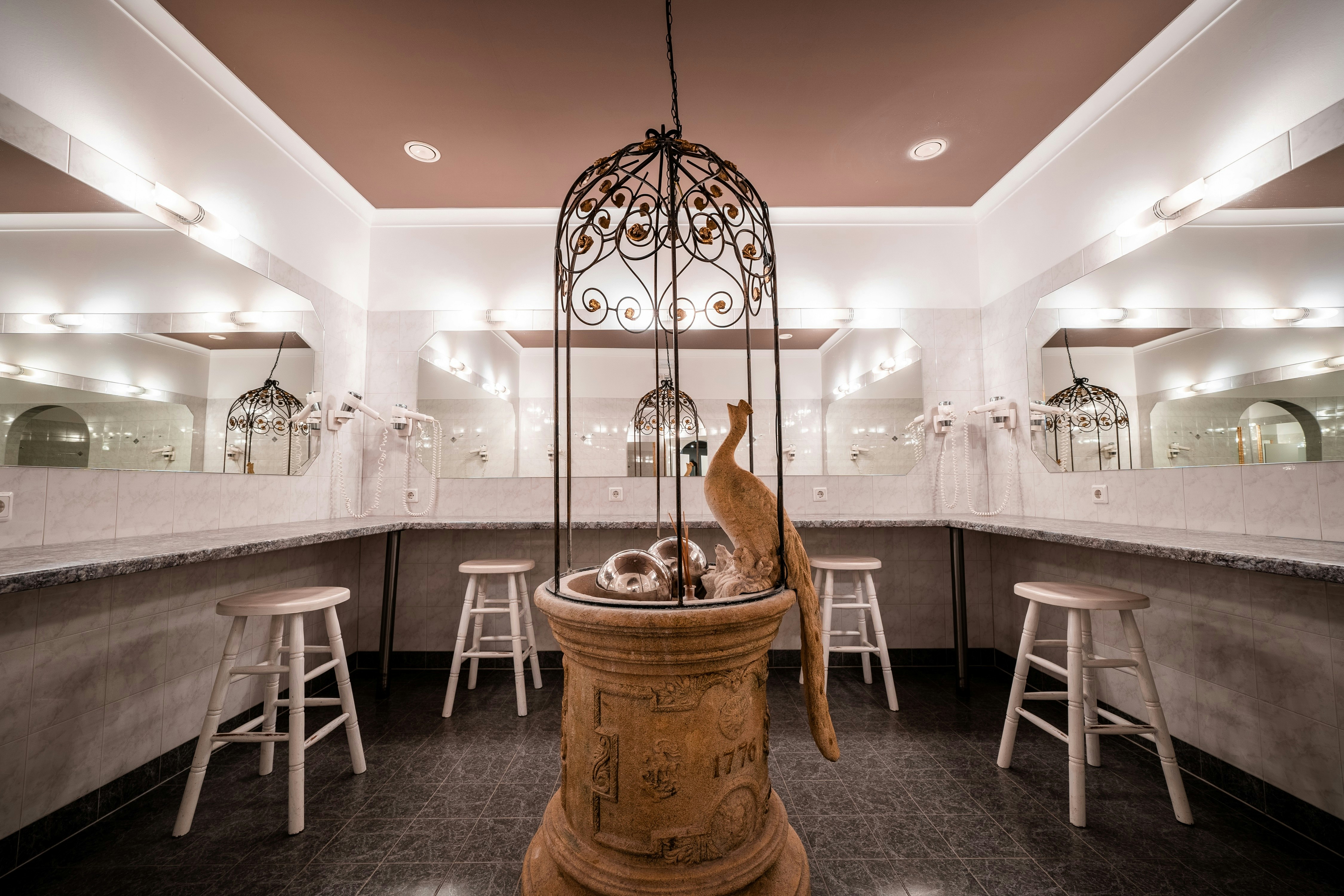 Camping Seiser Alm - Innenansicht des Sanitärgebäudes