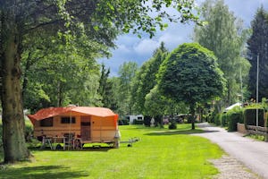 Campingplatz Sensweiler-Mühle Camping Sensweiler Mühle - Wohnmobil- und Wohnwagenstandplätze auf der Wiese