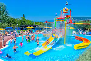 Camping Serenella - Wasserspielplatz auf dem Campingplatz