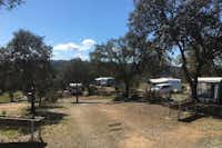 Camping Serro Da Bica - Stellplätze auf dem Campingplatz