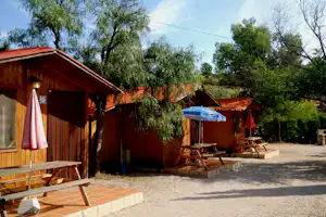 Camping Sierra Espuña - Mobilheime vom Campingplatz mit Veranda