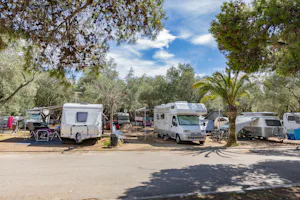 HolaCamp Sitges Relax Camping Sitges - Standplätze auf dem Campingplatz