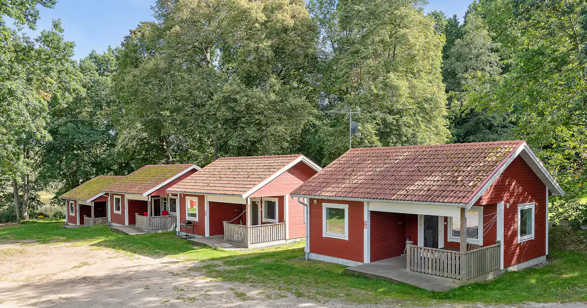Liegt der First Camp Sjöstugan – Älmhult am See?