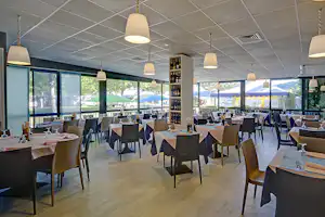 Camping Solcio - Innenansicht vom Restaurant auf dem Campingplatz