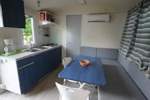 Camping Spiaggia - Innenansicht des Mobilheims