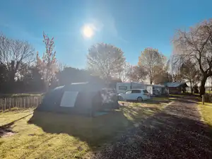 Camping Stad en Land - Standplätze auf dem Campingplatz
