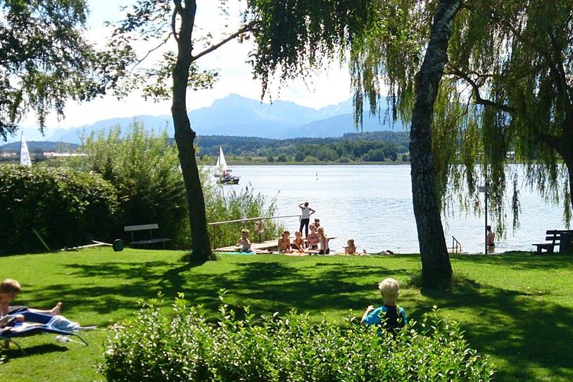 Camping Stadler - Liegewiese am Badestrand