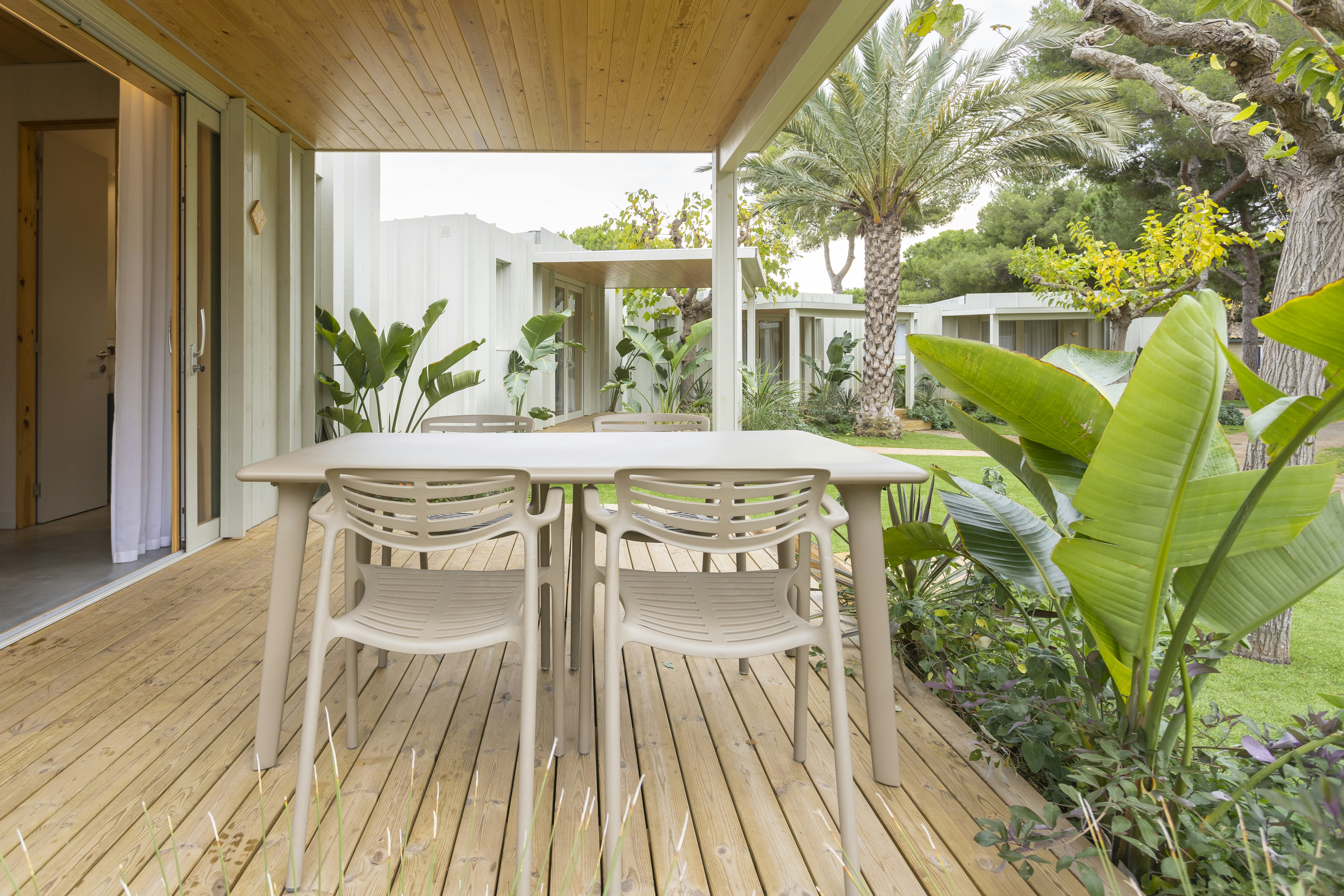 Stel Camping & Bungalow Resort  - Mobilheim mit Terrasse auf dem Campingplatz