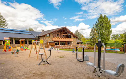 Stel Camping & Bungalows Resort
