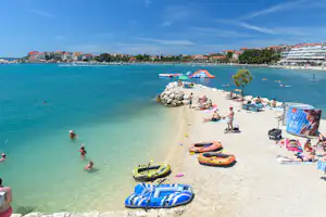 Camping Stobreč Split - der Strand in der Nähe vom Campingplatz