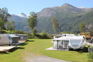 Wohnwagenstellplätze auf dem Campingplatz Strynsvatn