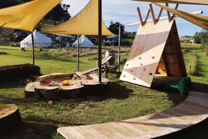Camping Suasa - Kinderspielplatz auf dem Campingplatz