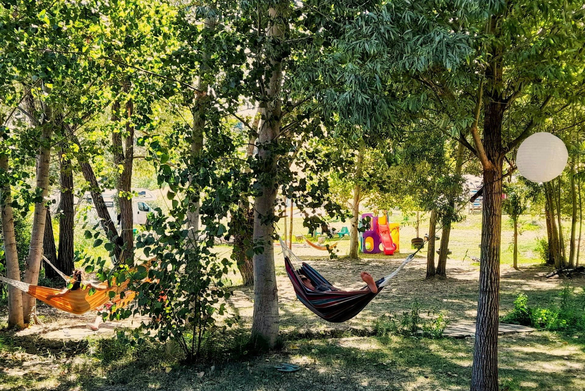 Camping Suasa - Hängematten auf dem Campingplatz