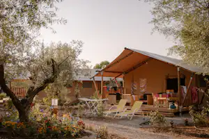 Camping Sunêlia L'Hippocampe - Safari-Zelt mit Veranda