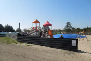 Camping Svalereden - Spielplatz und Trampolin auf dem Campingplatz