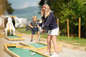Camping Sveastranda - Minigolfplatz auf dem Campingplatz