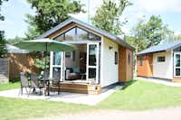Camping 't Weergors - Mobilheim mit Terrasse im Grünen auf dem Campingplatz 