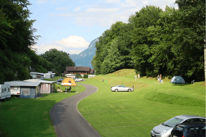 Camping Talacker  -  Campingplatz mit Blick auf die Alpen