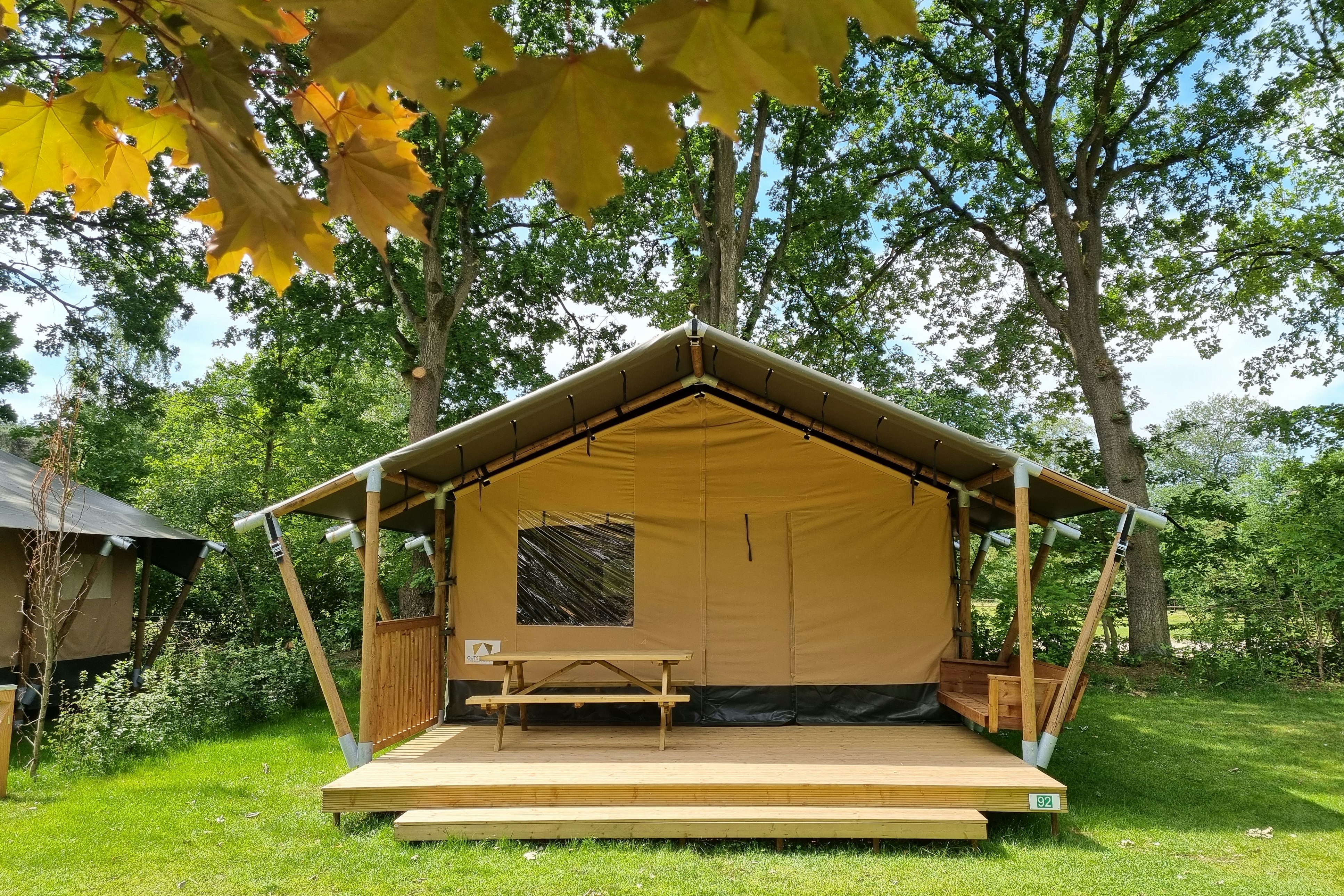 Camping Tamaring - Außenansicht Glamping Hütte auf dem Campingplatz