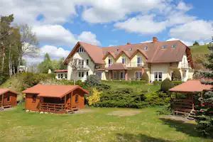 Camping Tamowa (Nr. 181) - Mobilheime mit Veranda auf dem Campingplatz