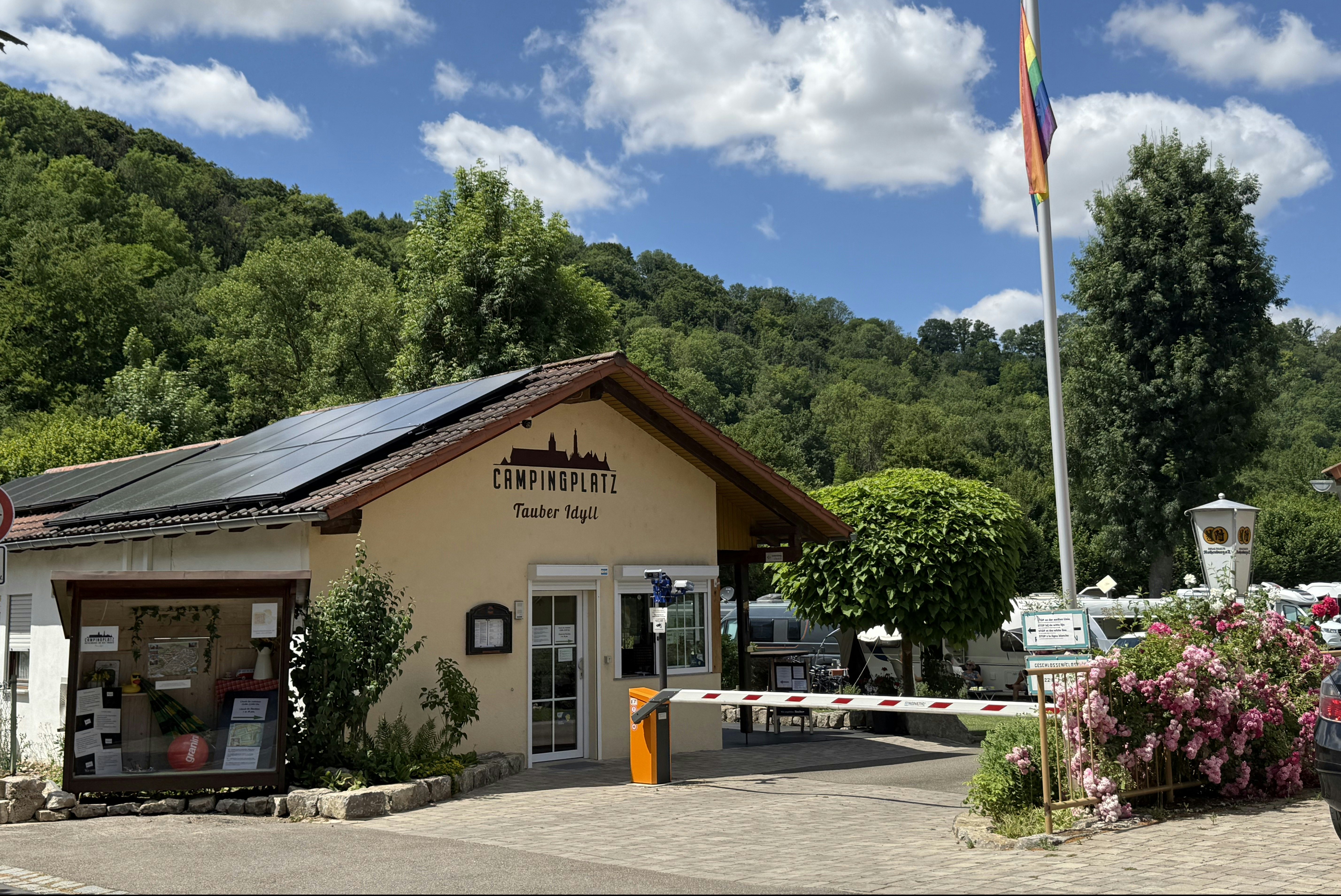 Campingplatz Rothenburg Tauber-Idyll - Einfahrt des Campingplatzes