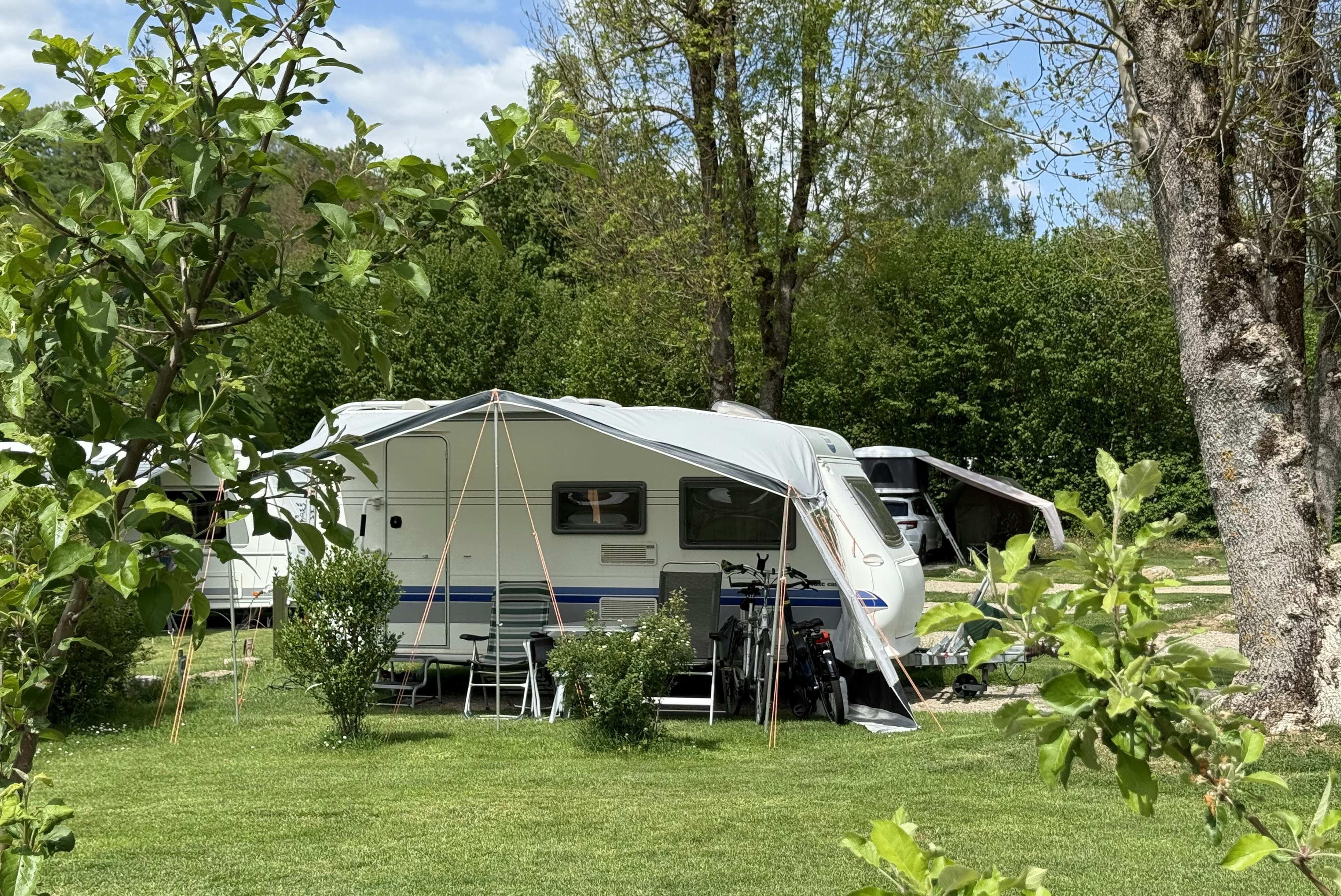 Campingplatz Rothenburg Tauber-Idyll - Wohnmobil- und Wohnwagenstandplätze auf der Wiese