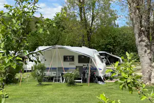 Campingplatz Rothenburg Tauber-Idyll - Wohnmobil- und Wohnwagenstandplätze auf der Wiese