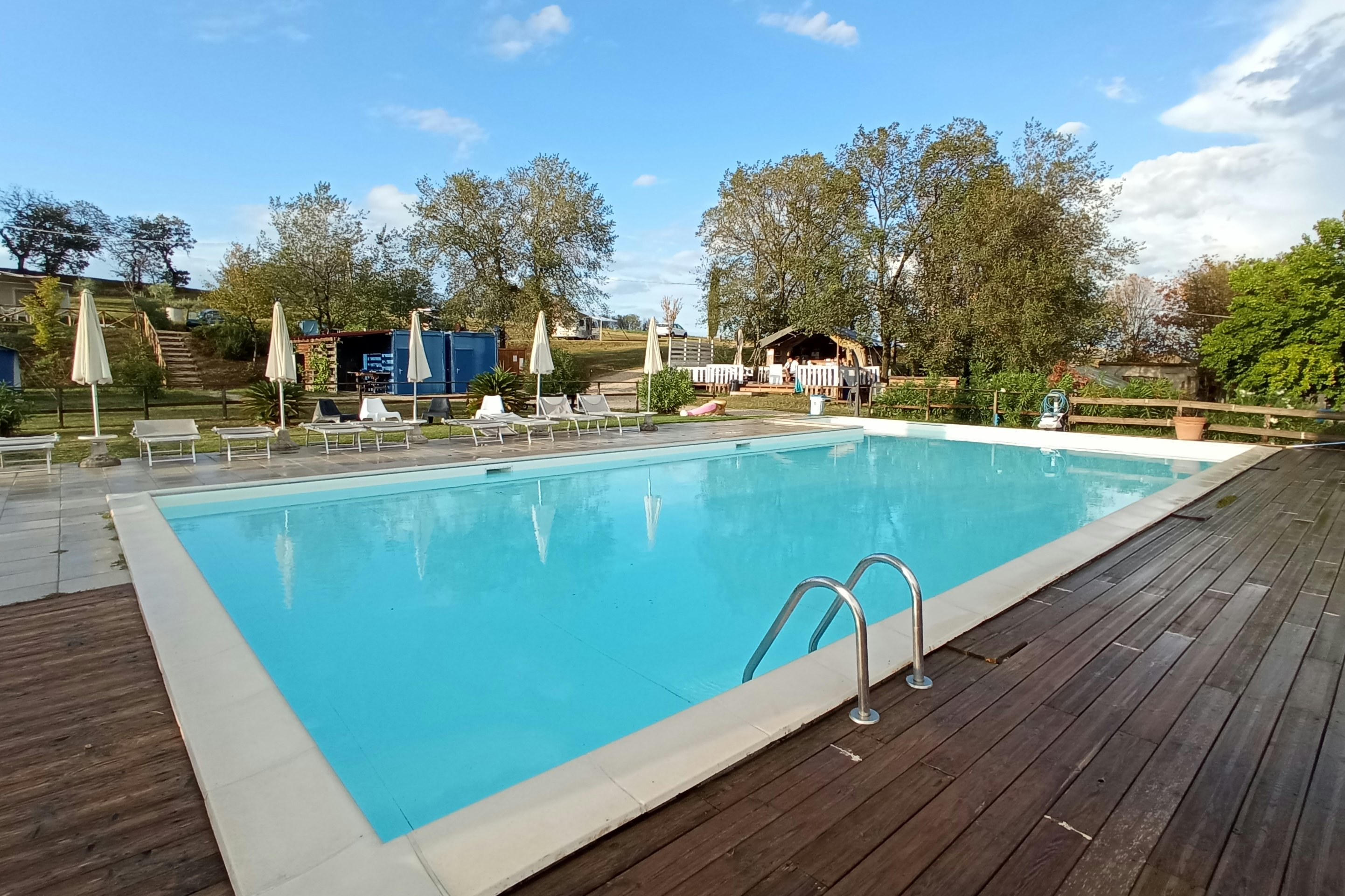 Camping Tenuta Tredici Ulivi - Pool auf dem Campingplatz