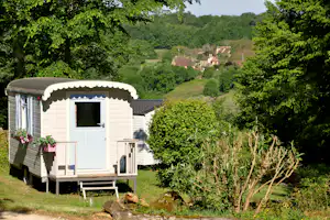 Camping Terme d'Astor - Mobilheime im Grunen auf dem Campingplatz