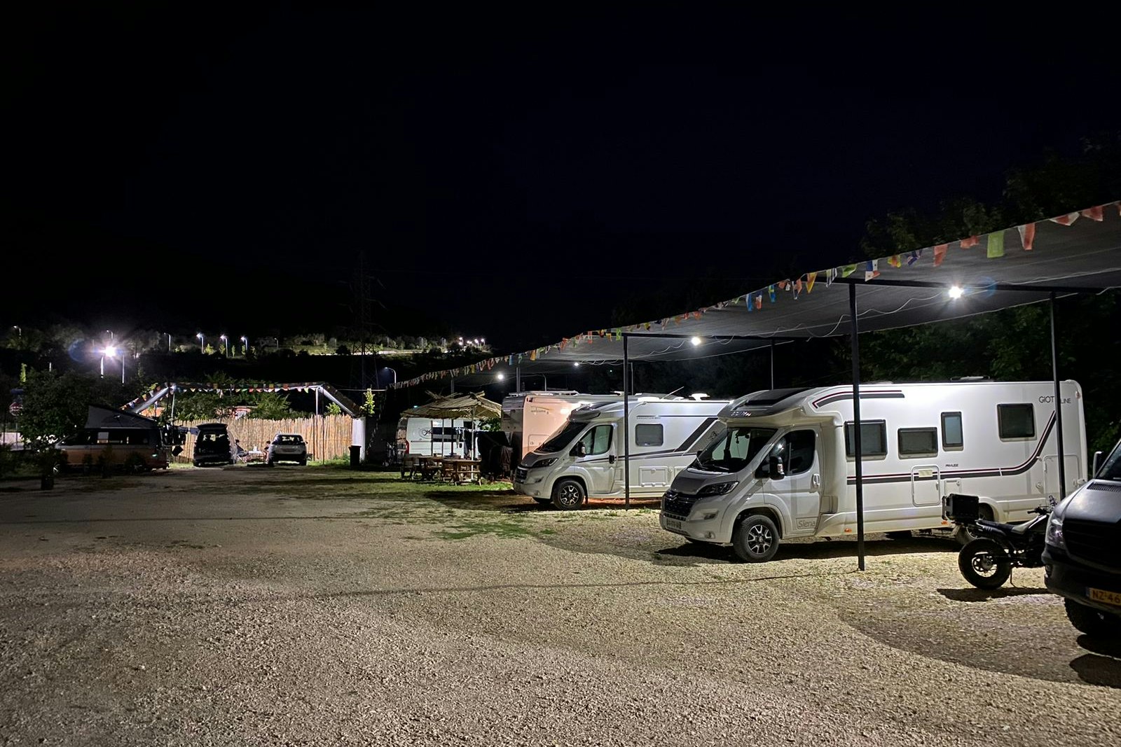Camping The Castle of Berat  - Stellplätze auf dem Campingplatz