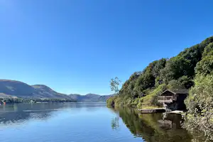 Camping The Quiet Site - Blick auf den See am Campingplatz