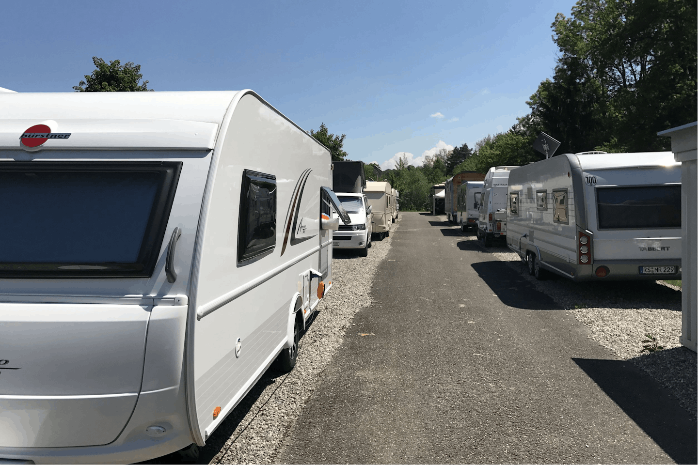 Camping Thörishaus  -  Wohnwagenstellplatz und Wohnmobilstellplatz vom Campingplatz
