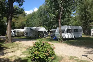 Camping Ticino - Wohnwagen und Wohnmobile auf Stellpltäzen
