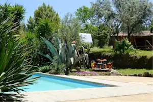 Camping Toca da Raposa - Pool im Freien auf dem Campingplatz