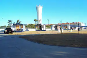 Camping Torreira - Mobilheime mit überdachten Veranden auf dem Campingplatz