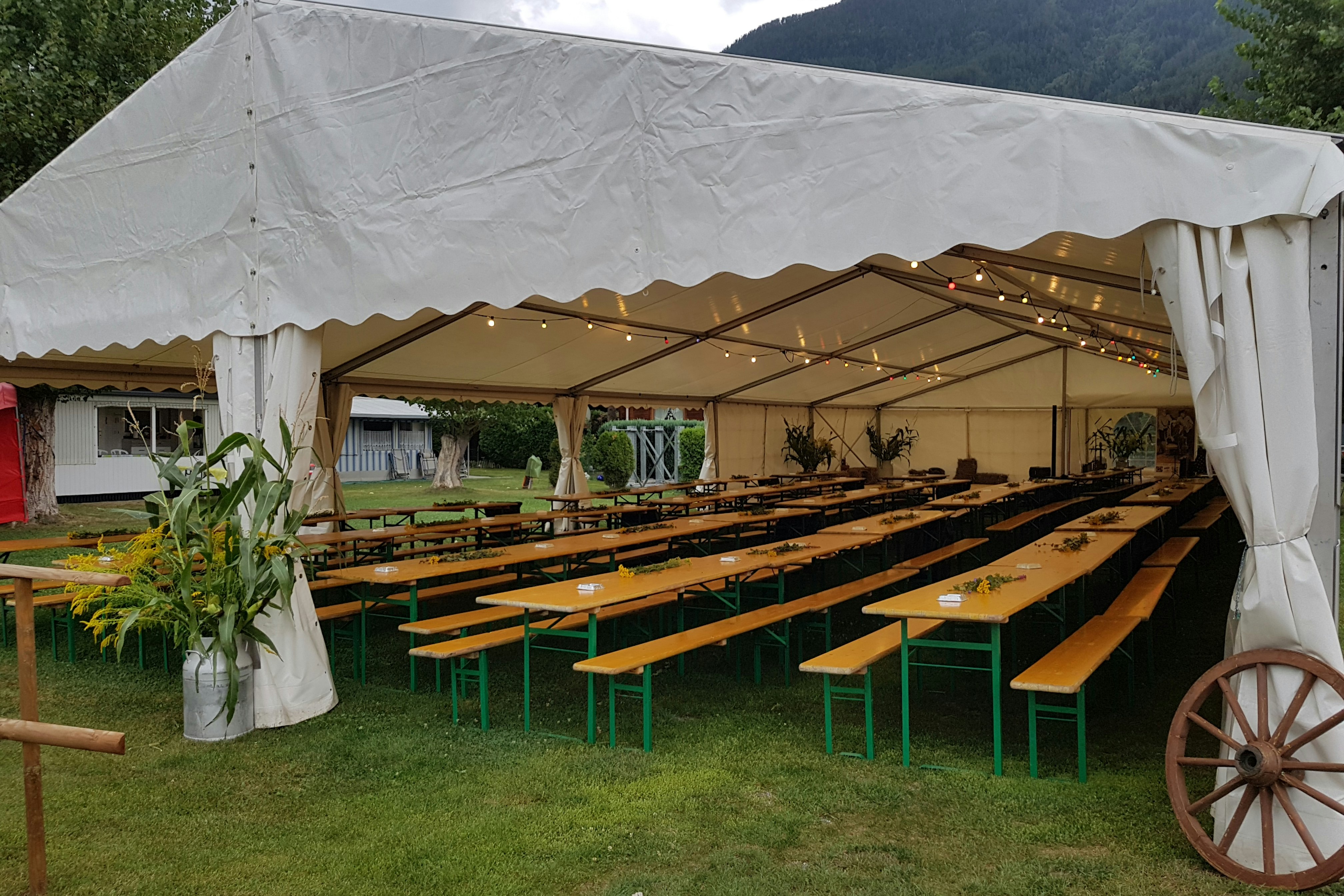 Camping Torrent - Eventzelt auf dem Campingplatzgelände
