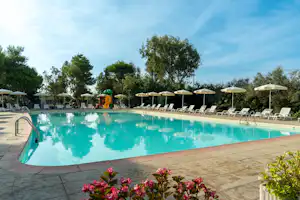 Sandaya Camping Toscana Bella - Poolbereich auf dem Campingplatz