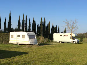 Camping Toscana Village - Wohnwagenstellplätze auf dem Campingplatz