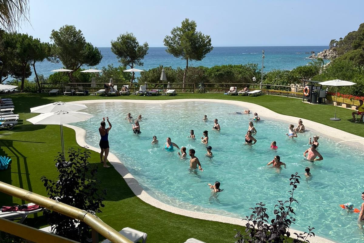 Camping Treumal - Aquafitness im Pool des Campingplatzes