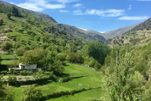 Camping Trevélez - Panorama der Berge rund um den Campingplatz