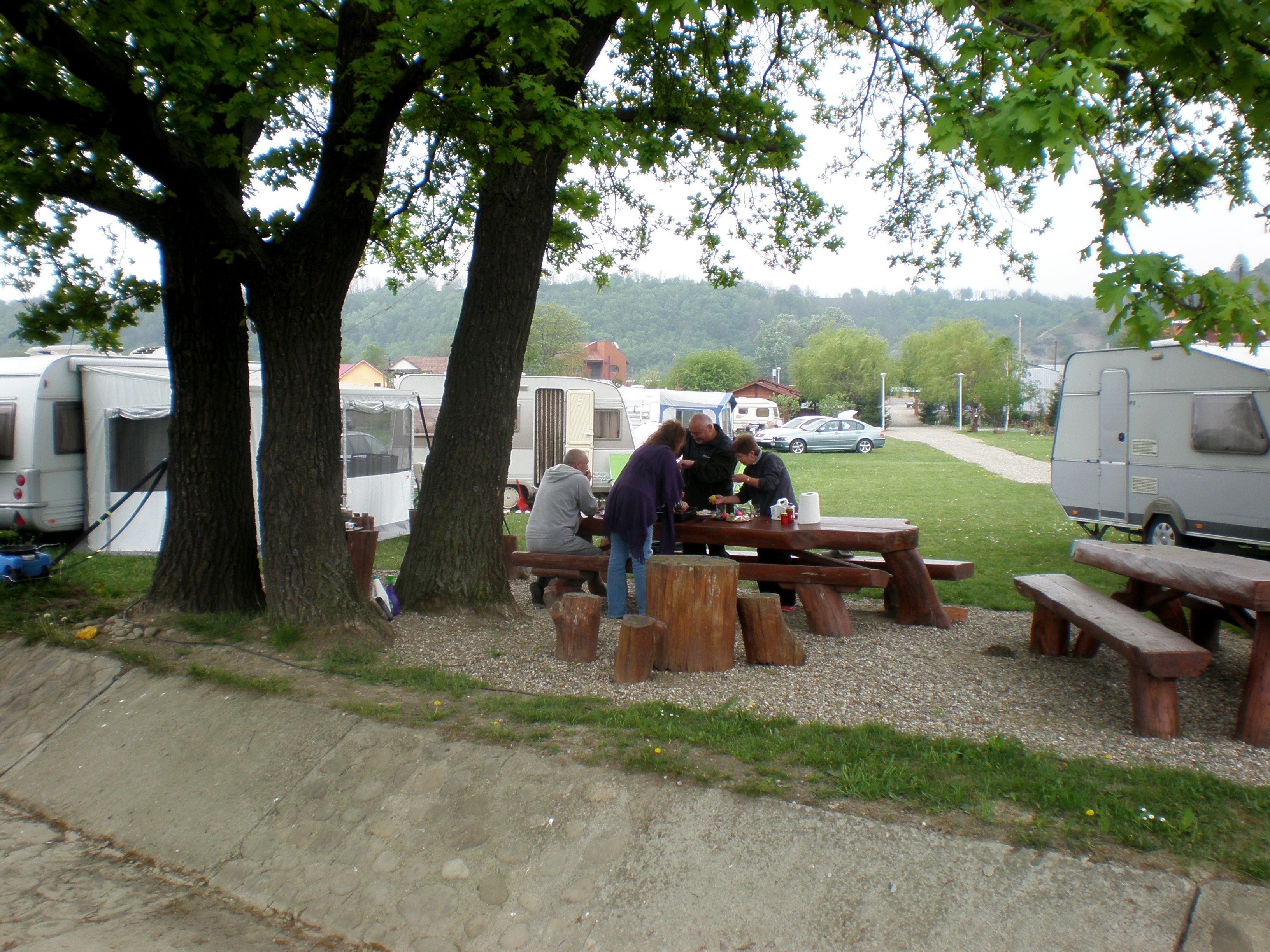 Camping Trotus Valley