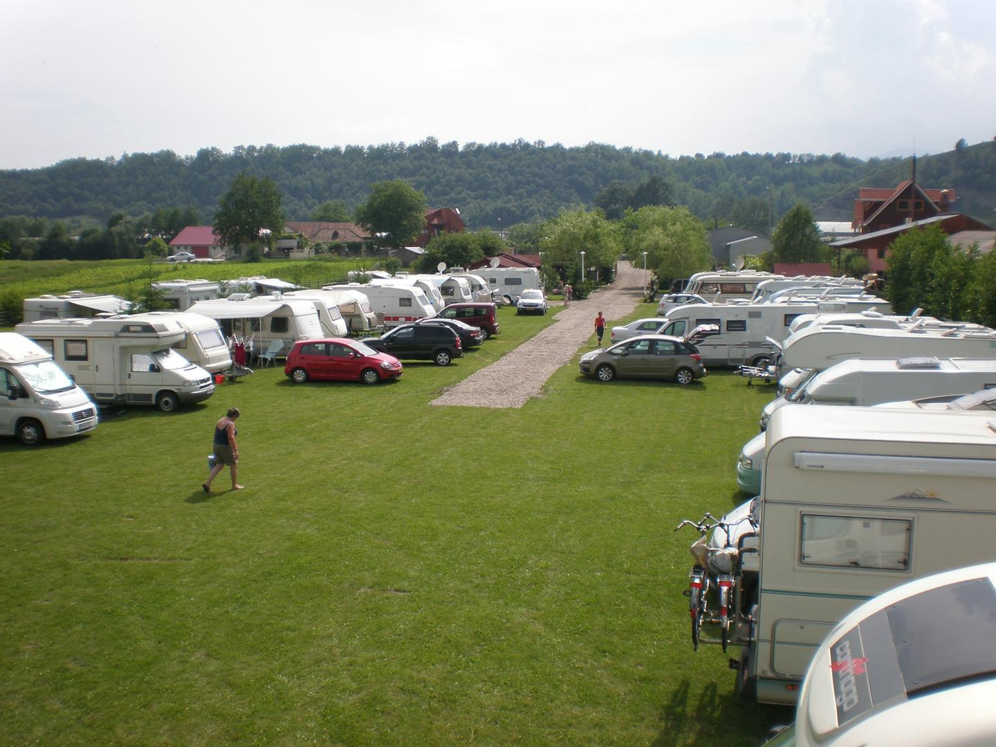 Camping Trotus Valley