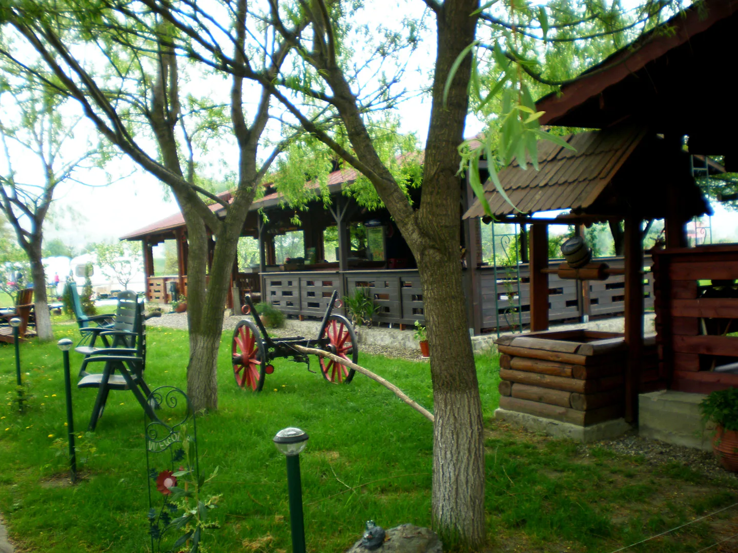 Camping Trotus Valley