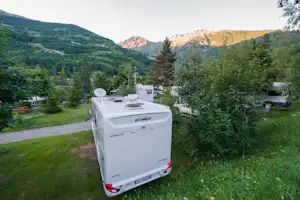 Camping Tunnel - Wohnmobil mit blick auf die Berge