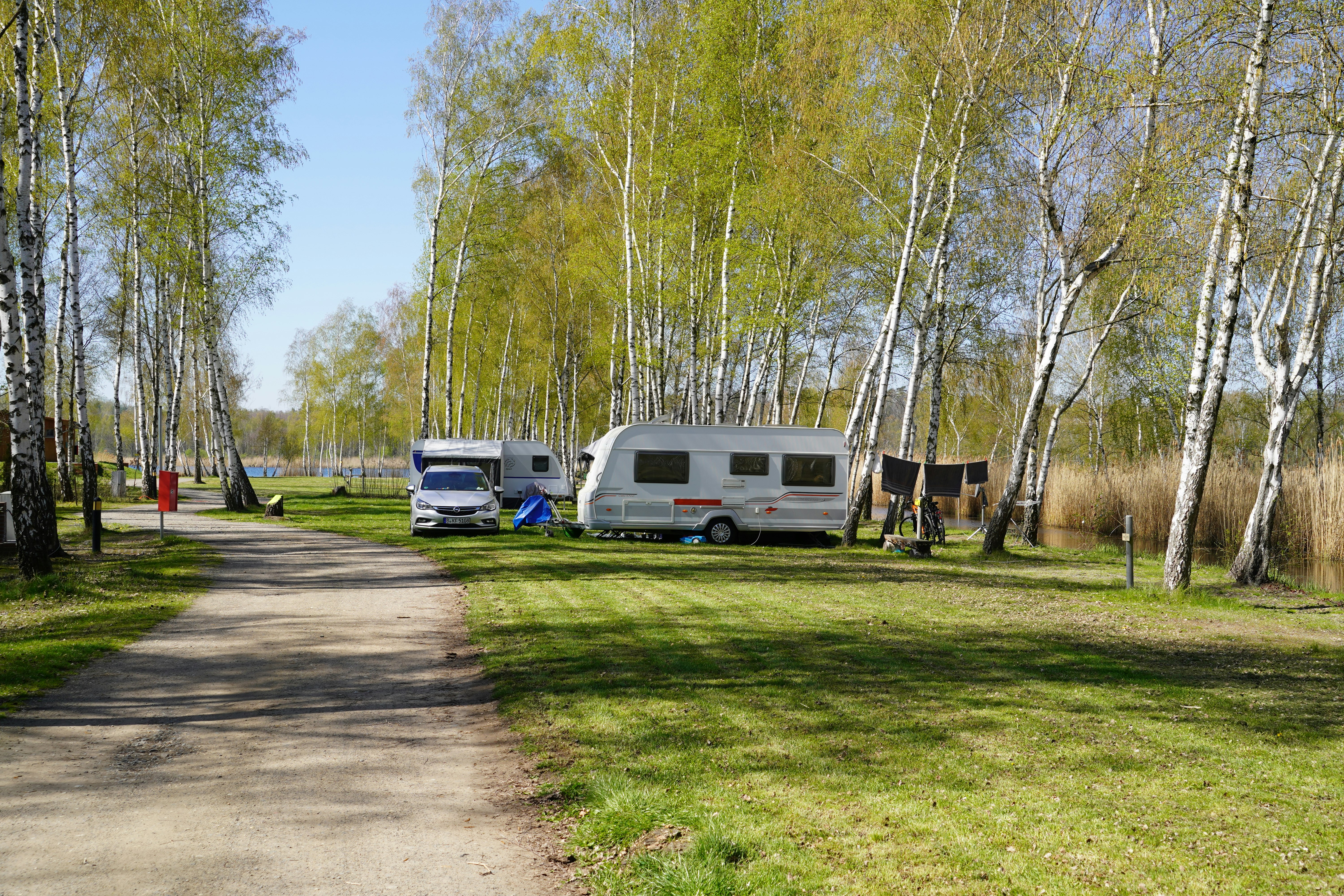 Ferienresort Bergwitzsee Wohnwagen- und Zeltstellplatz vom Campingplatz mit direktem Zugang zum See