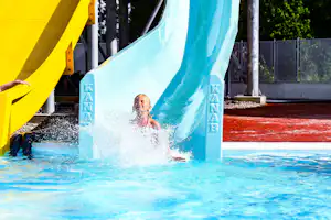Ursand Resort & Camping Camping Ursand - Rutschen im Wasserpark des Campingplatzes