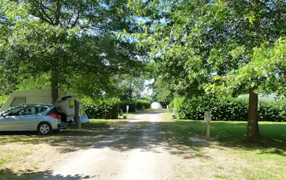 Camping Val Vert en Berry
