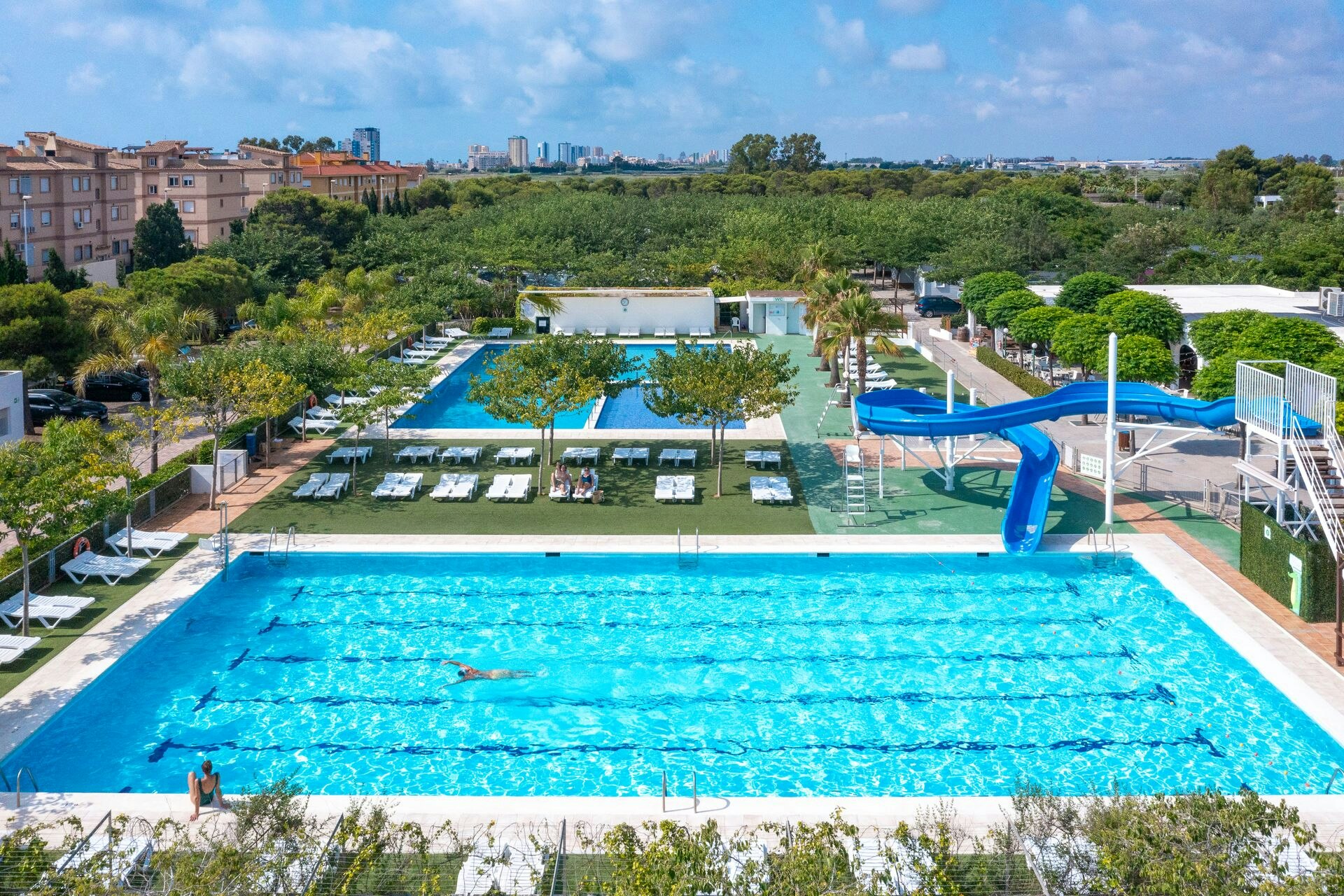 Camping Sandaya Valencia - Pools des Campingplatzes aus der Vogelperspektive